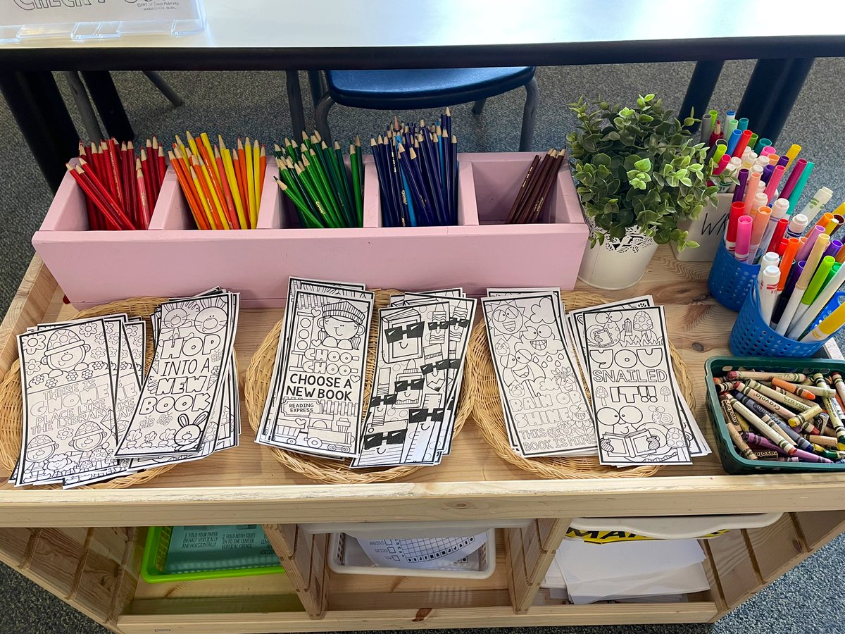 MissBekaert's tweet photo. Just a small snapshot of things that will be lost without a Teacher-Librarian. This is outside of my role of keeping the library tidy, returning books, and 3 teaching/support periods a day. These are the extra things that come from my ❤️, that I know make a difference in our LLC https://t.co/QDIH0rB6v4