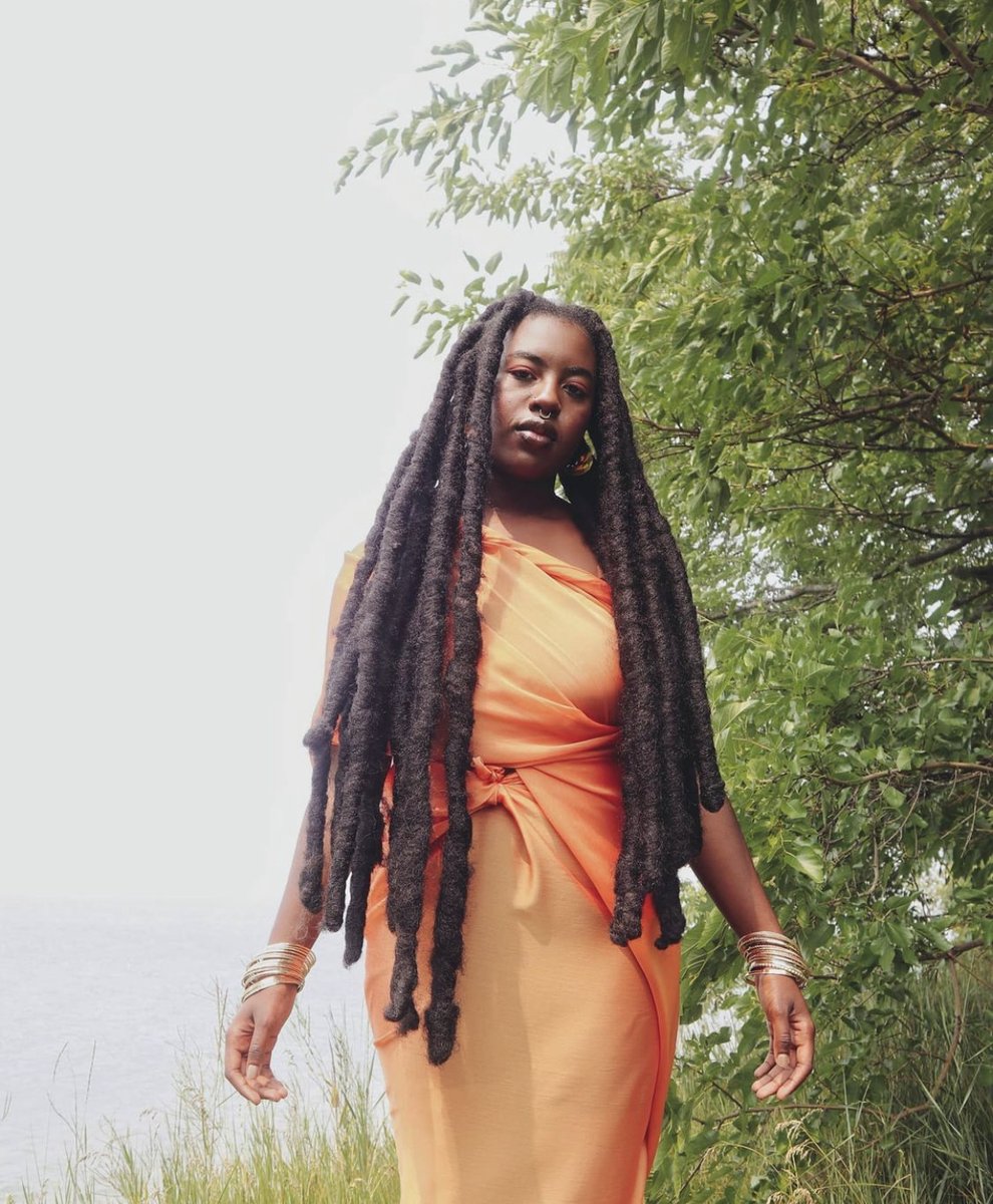 TownlineAM's tweet photo. Townline’s newer artists Malaika Khadijaa! She is an interdisciplinary creative based out of Toronto. Malaika’s musical inspiration is drawn mostly from her east African and Caribbean background. Click the link in our bio to her music and more of her bio! #randb #MusicMonday https://t.co/kgDUK6Bv1T
