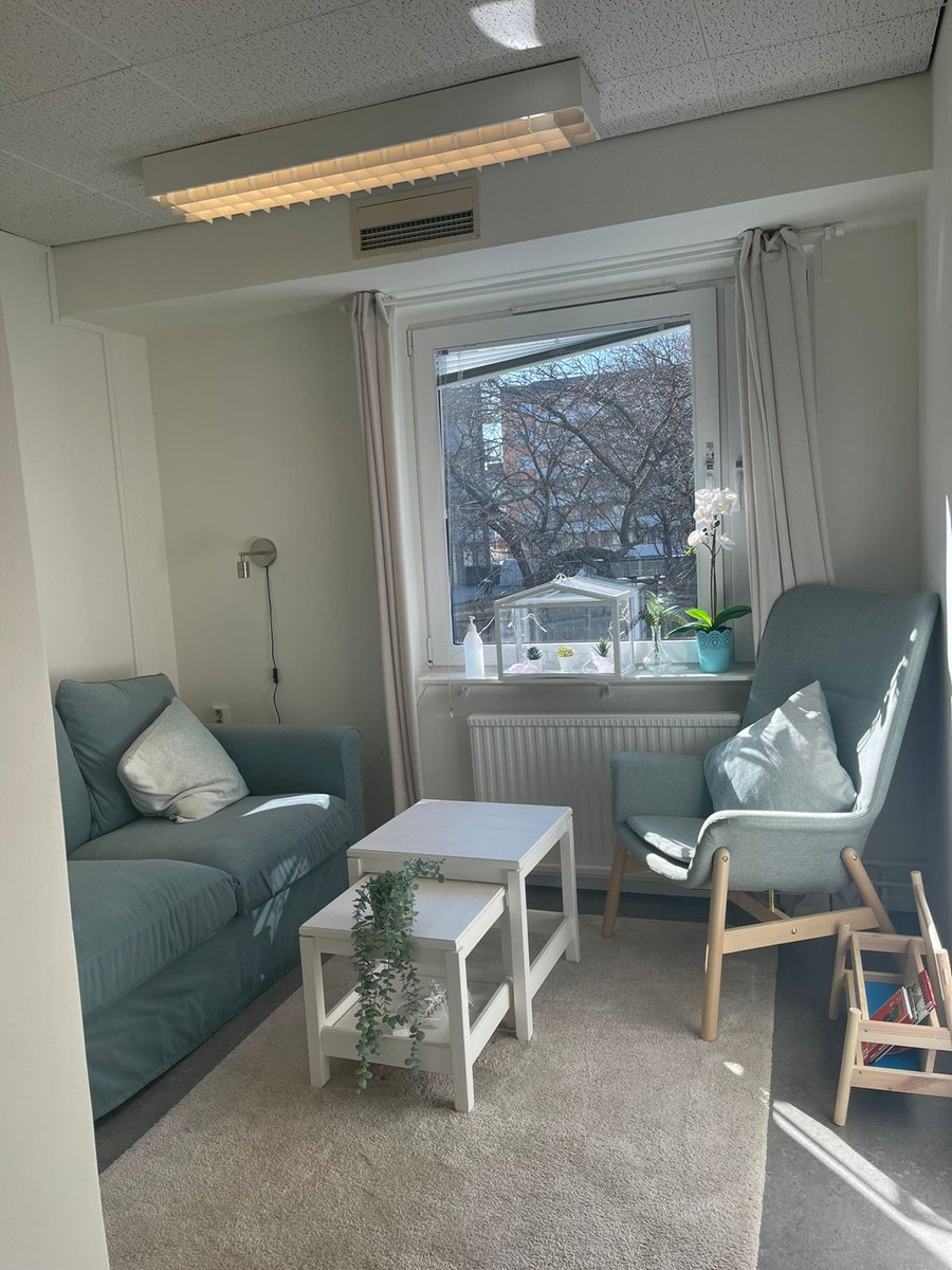 AllmucaMarsela's tweet photo. ▶️Today we had a study visit at Family HUB - an environment designed to support and empower vulnerable families especially refugees trying to integrate into Swedish society. Services include family counselling, afterschool help, cooking, technology, sewing workshops, etc. https://t.co/6qvEs9hWXR