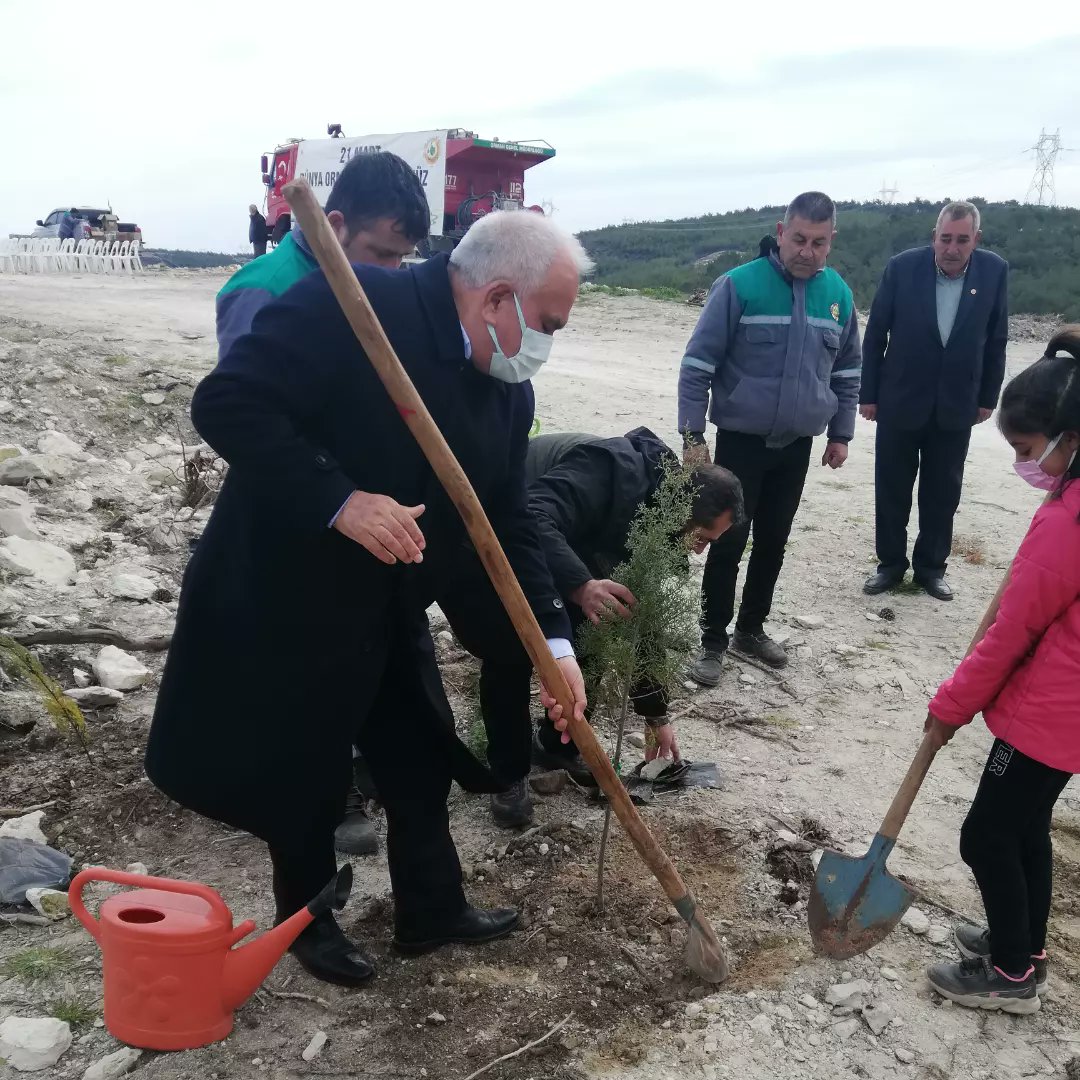 21-26 Mart Orman Haftası münasebetiyle, İlçe protokolümüzün katılımlarıyla  fidanlarımızı dikerek "Geleceğe Nefes" oduk. @Erdemli_MEB <a href="/MersinMEM/">Mersin İl Millî Eğitim Müdürlüğü</a> <a href="/YusufAcikyoruk/">Yusuf AÇIKYÖRÜK</a> <a href="/AdemKoca46/">Adem Koca</a>