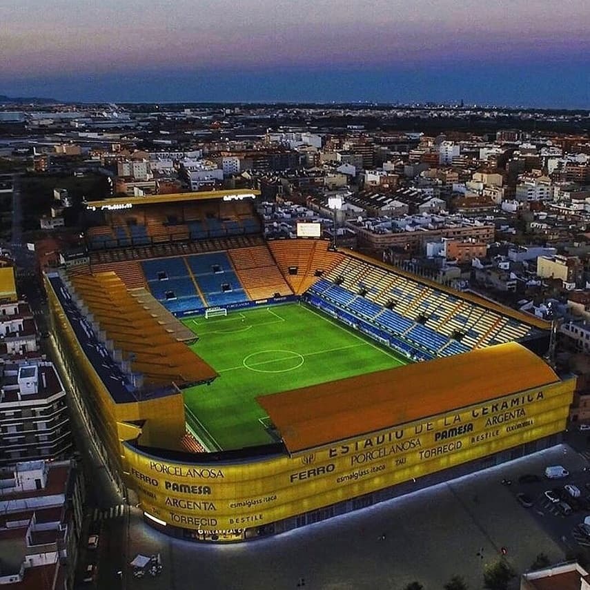 koenfrans's tweet photo. Vanaf morgen kunnen de supporters van Villarreal tickets kopen voor de kwartfinale in de Champions League tegen Bayern München. De goedkoopste tickets kosten 20 euro. Als je jonger bent dan 25 dan kan je voor 10 euro gaan kijken. Zo hoort het. 🎫💛 https://t.co/HyPbQMVoCT