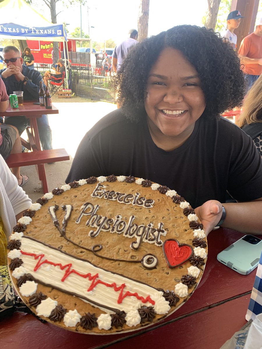 estars1979's tweet photo. Proud parents of this 2018 @WallerISD  &amp; 2021 @txst Grad. 
 
Exciting day for @mariahstewart00  and her parents.

#ExercisePhysiologists ♥️♥️
#workwelldone♥️
#earnednotgiven ♥️ https://t.co/tRJ1Bf0YHb