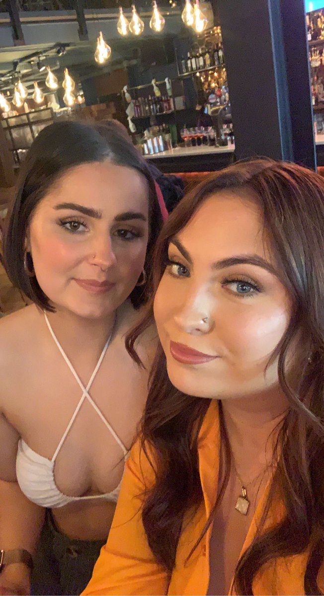 m3gw4rd's tweet photo. Aren’t my friends booootiful💗 https://t.co/sM68VrGevQ