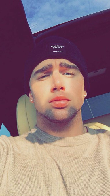 @RhyheimX  check ur dm&rsquo;s plZzzz .🤫 https://t.co/J8EZdd6nmR<a class="tags" href="/tag/rhyheimx">@rhyheimx</a>