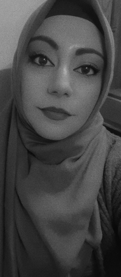 hooooooooppppp's tweet photo. Siyah neden gökkuşağında olmak istesin ki. Geceler tamamen ona aitken🌚#siyahbeyazchallenge https://t.co/PWTzYY52hH