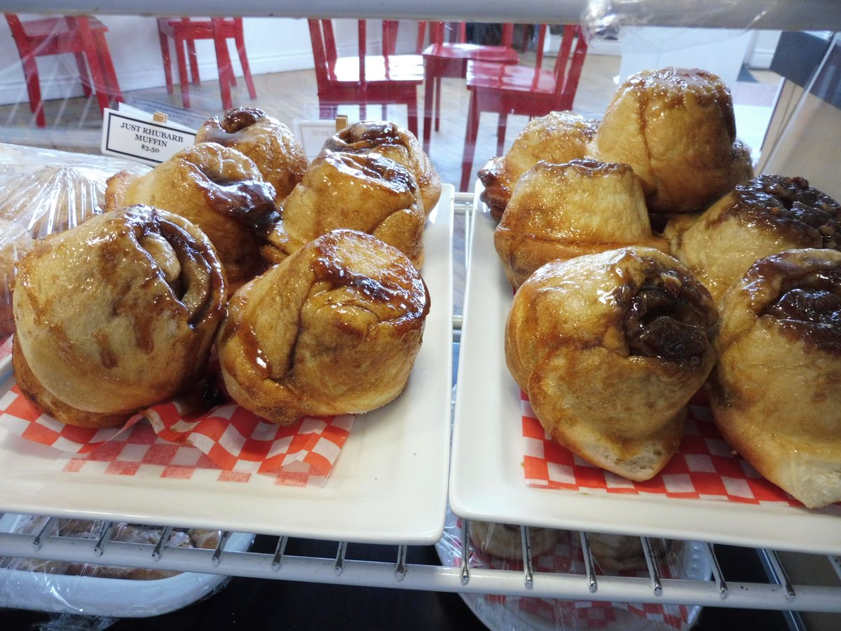 InspireCafe1's tweet photo. Cinnamon Buns just out of the oven! With raisins or without? #cinnamonbuns #freshbaking #medhat https://t.co/Aa0C7UCjc3