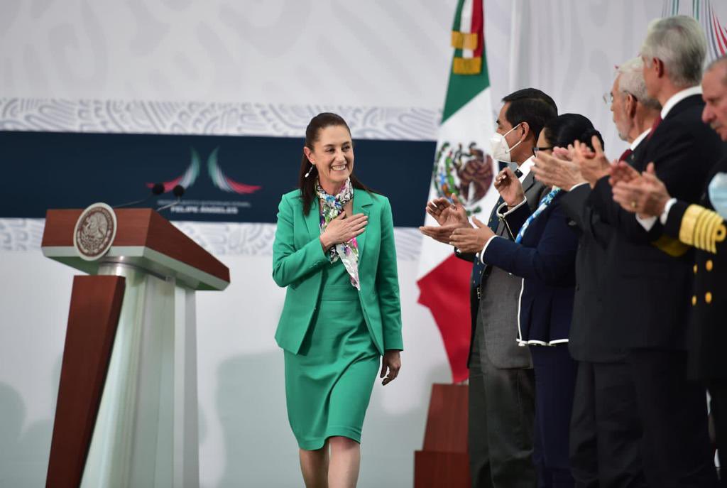 Claudiashein's tweet image. El #AIFA es la esencia de la Cuarta Transformación de la vida pública de México.