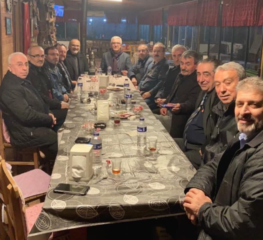 Durus Platformunun bu akşamki konuğu,İçişleri Bakanlığı Baş Danışmanı Sayın Harun AKIN, terör ve iç güvenlik konularında platform üyelerini bilgilendirdi. Devetimize icap ettiği için zatialilerine teşekkürlerimizi arz ederiz.