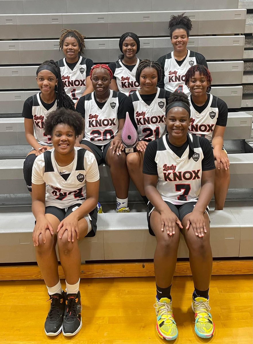 Congratulations to the winner’s of the Chadwick Boseman Division (8th Grade) of the ANNIE HOUSTON SCREW CANCER HOOPFEST the Lady Knox Ballers. #FloridaBasketballBulletin https://t.co/Hp2u4SJ46O
