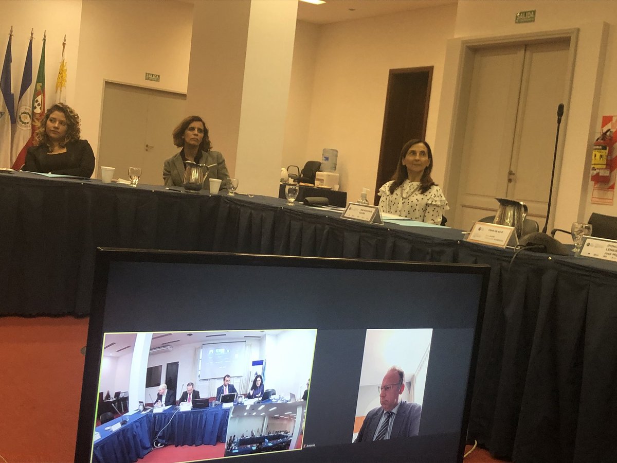 BorjaDazRivilla's tweet photo. Presentamos resultados de los trabajos de @EUROsociAL_ y el @ELPAcCTO @FIIAPP @AIAMP_Pdencia @AIAMPsecretaria sobre beneficiarios finales y personas políticamente expuestas. Iniciativa realizada en el marco de la Red de Fiscales Contra la Corrupción https://t.co/4vxDhhImyD