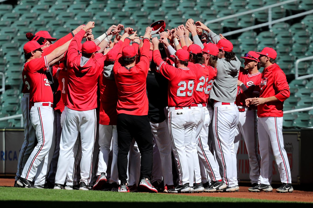 Mules_Baseball's tweet photo. Through 22 games, we...

➡️ Are 19-3 overall and 13-0 in MIAA action
➡️ Have won 14 straight games
➡️ Lead the MIAA in team ERA (3.36)
➡️ Rank 2nd in the conference in team hitting (.336)
➡️ Are 4th in the MIAA in team fielding (.967)

#teamUCM x #RollStable https://t.co/rgxm7dgNuM