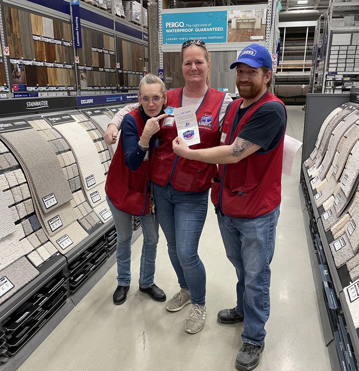 LoweDanvers's tweet photo. Excited to give Laura Garland her red star being in the top ten flooring specialists in Feb 2022.  Laura also hit her gold star milestone.  Great job Laura,  looking forward to seeing you succeed in the near future. @Bracken73P @1287specialty @JasonMathieu18 @LoweDanvers https://t.co/hlYXIEeGhi
