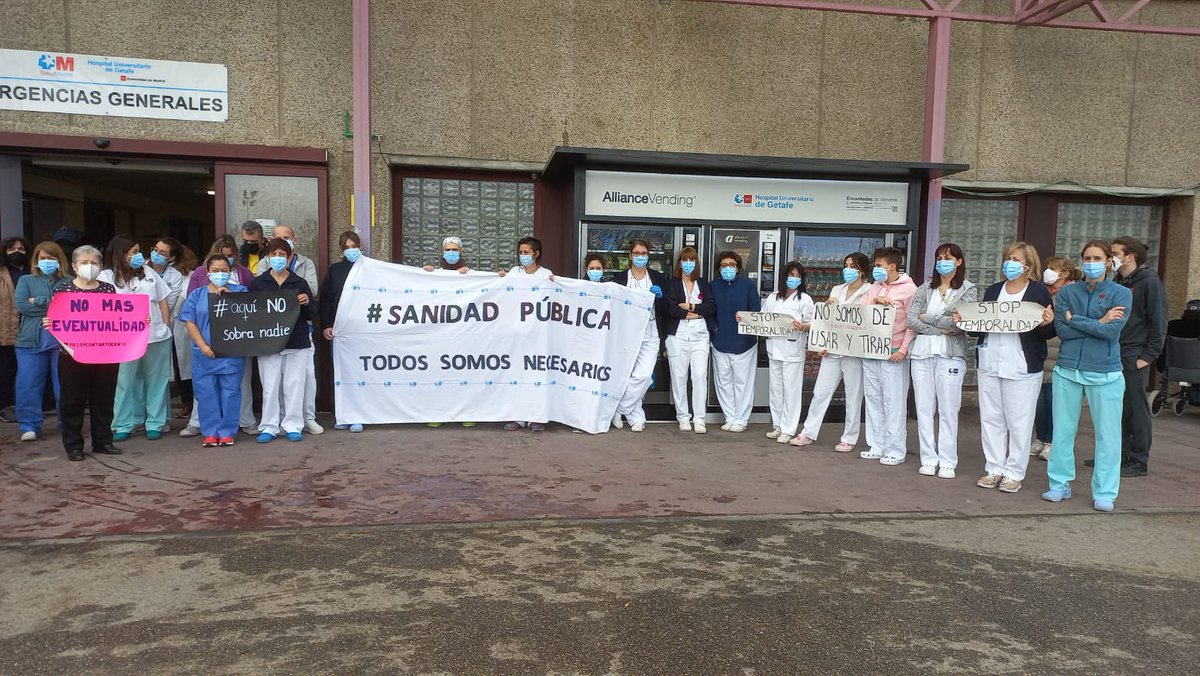 patriciarodrod's tweet photo. Continuamos con parones diarios en el Hospital de Getafe a la espera de la @ComunidadMadrid porque #AquiNoSobraNadie
@UrgPrecariasHUG https://t.co/vSCieYVM18