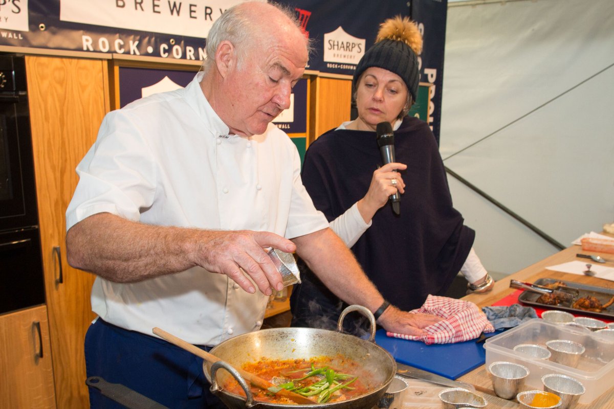 Cornishfarm's tweet photo. There are so many events and things going on in Cornwall in 2022.

From food festivals and steam fairs to music festivals and art exhibitions, there's something for everyone.

But, you'll need somewhere to stay, so check out Cornish Farm Holidays here: https://t.co/RTb4SjhDw3 https://t.co/ZB4uVrJVb4