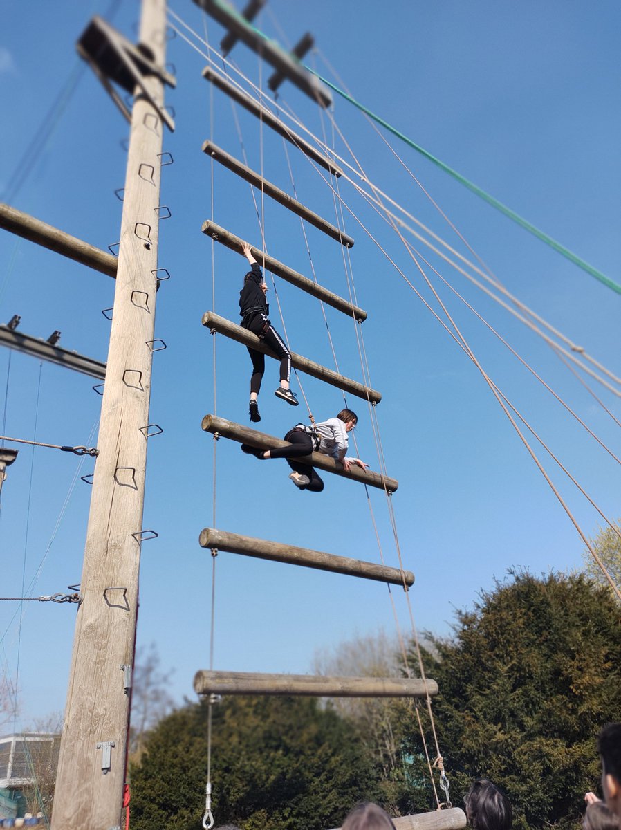 Kingswood_Acad's tweet image. Over the weekend, our Prefects went away on a team-building trip with the fantastic @kevinmincher to develop skills in leadership, confidence and collaborative working. We are so proud of the growth and development of these future leaders #worldclass #leadership #enrichment