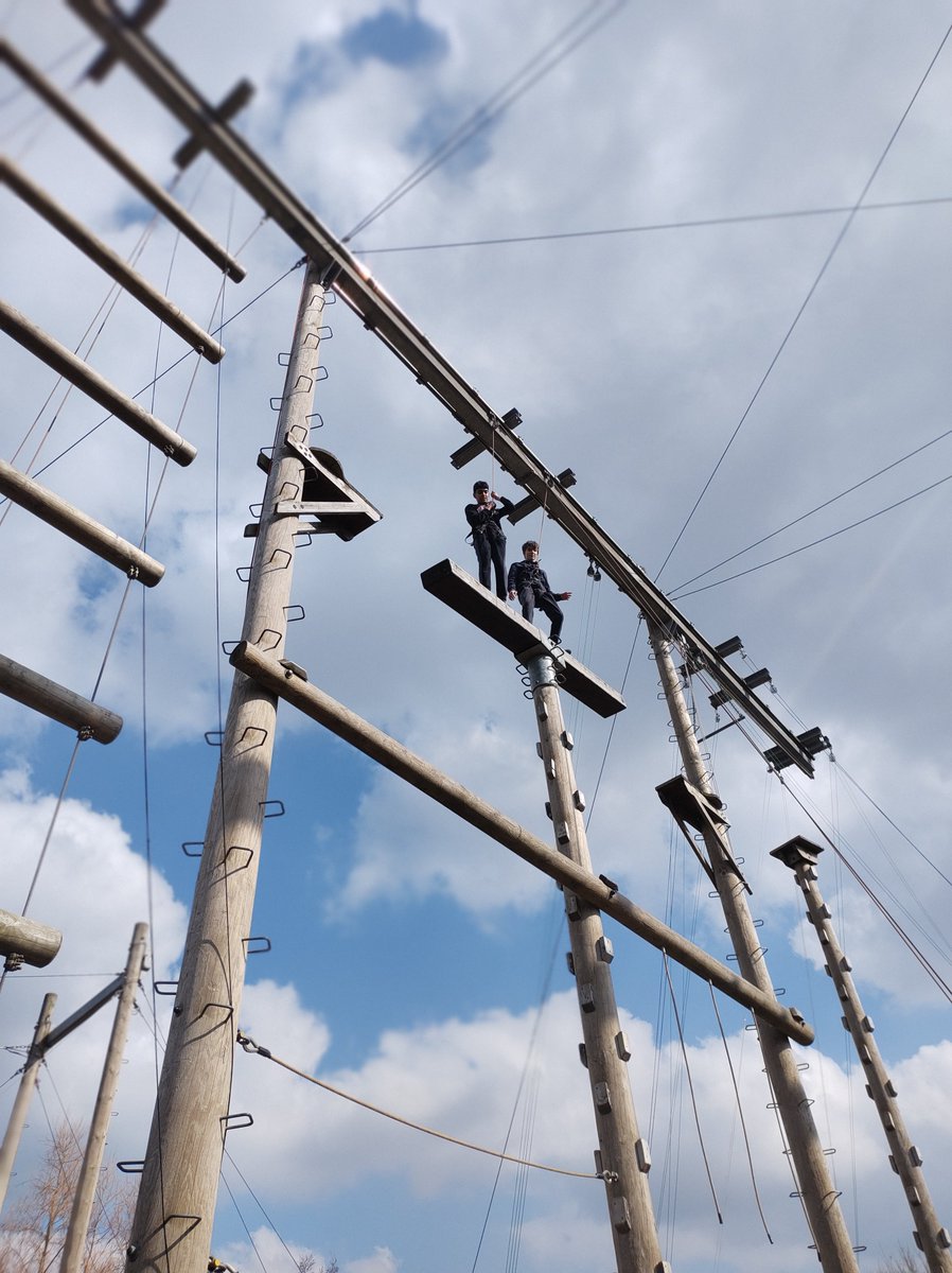 Kingswood_Acad's tweet image. Over the weekend, our Prefects went away on a team-building trip with the fantastic @kevinmincher to develop skills in leadership, confidence and collaborative working. We are so proud of the growth and development of these future leaders #worldclass #leadership #enrichment