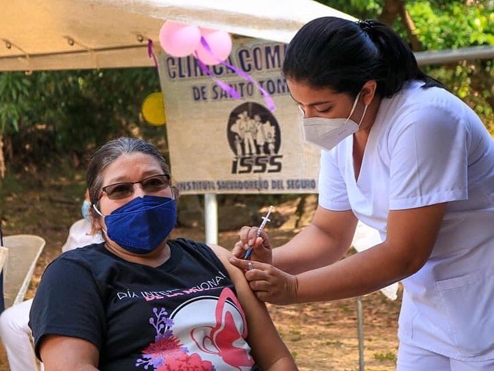 AlcaldiaStx's tweet photo. Esta mañana gracias a nuestra alcaldesa Patricia Pérez se realizo un evento en  conmemoración al día internacional de la mujer, 💜 esta vez dedicado para todas las mujeres del Cantón El Morro.💜💜 https://t.co/MzkCDg3rml