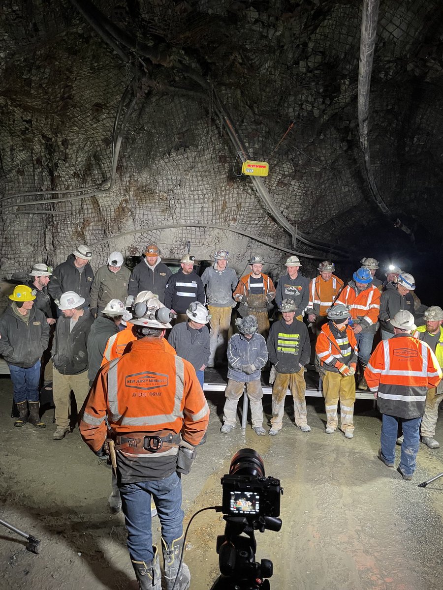 beaven_rich's tweet image. Idaho Strategic Resources ringing the opening bell on the NYSE today…..live from the Golden Chest mine!