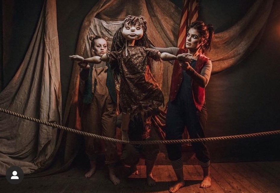 Happy #WorldPuppetryDay! Here’s a throwback to our first ever tour, #WildWilma!🍁