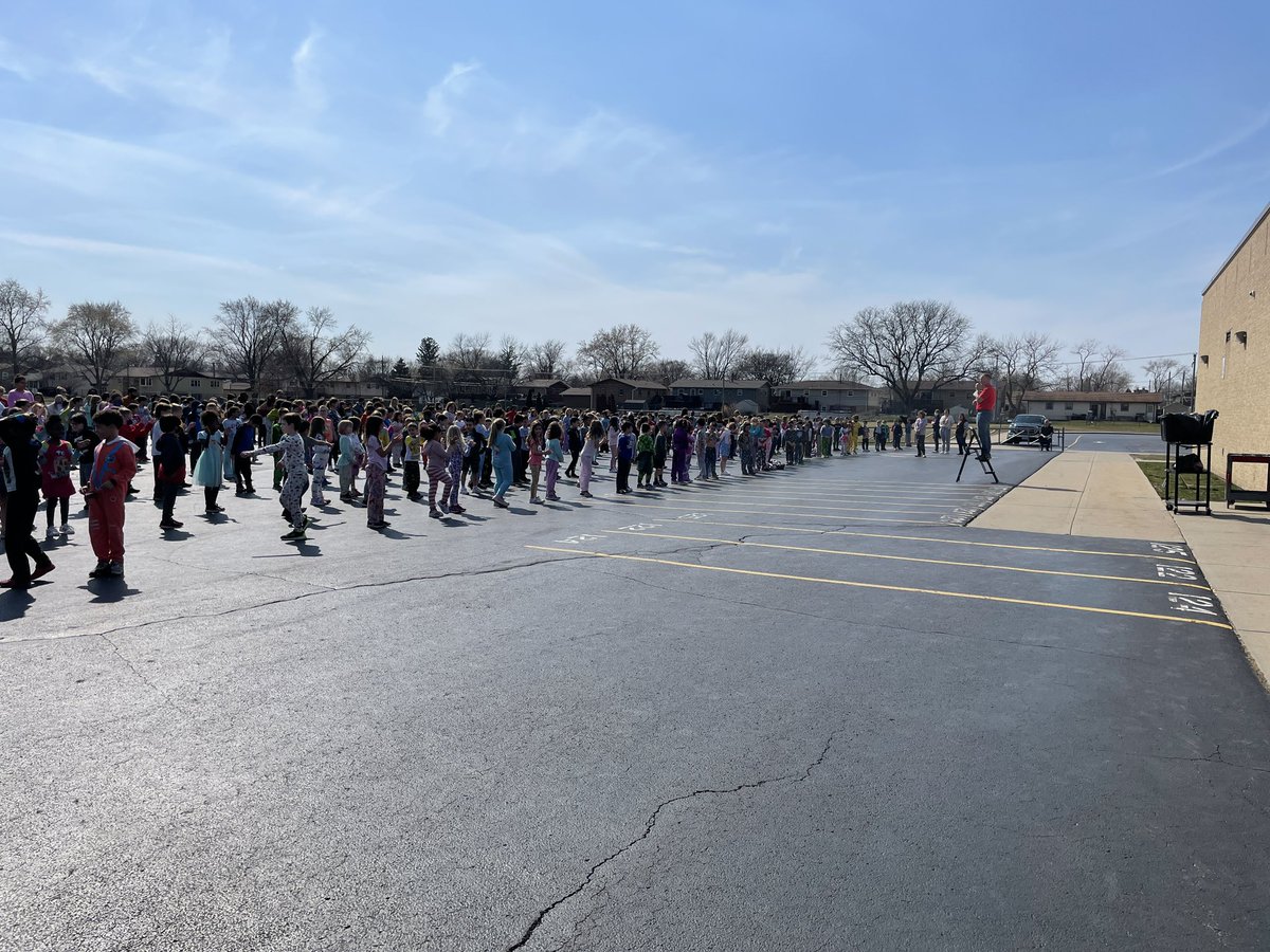 Noelle Horbaczewski tweet media