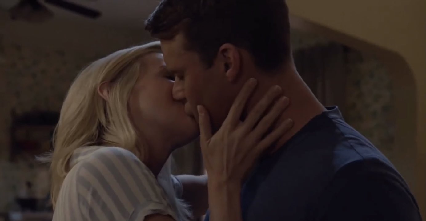 Brettsey Daily 💍 on X: "Them kissing in 10x01 - that's it that's the tweet  🥺❤️ #Brettsey #ChicagoFire https://t.co/pJoD1yuJ4W" / X
