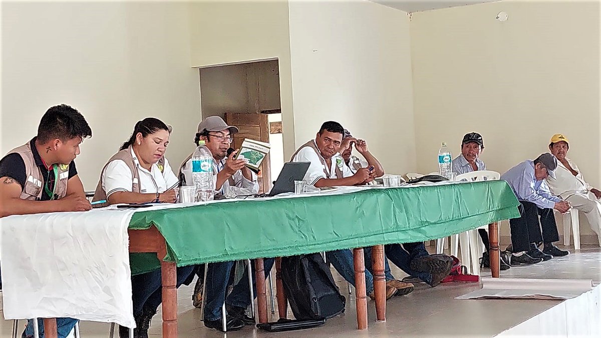 cejis_bolivia's tweet photo. La Central Indígena de Comunidades Originarias de Lomerio (#CICOL), en #SantaCruz, realiza este lunes su asamblea extraordinaria, donde uno de los temas a tratar será la consideración de las actividades mineras que han ingresado al territorio indígena. #GestiónTerritorial https://t.co/E7LdU1rHHp