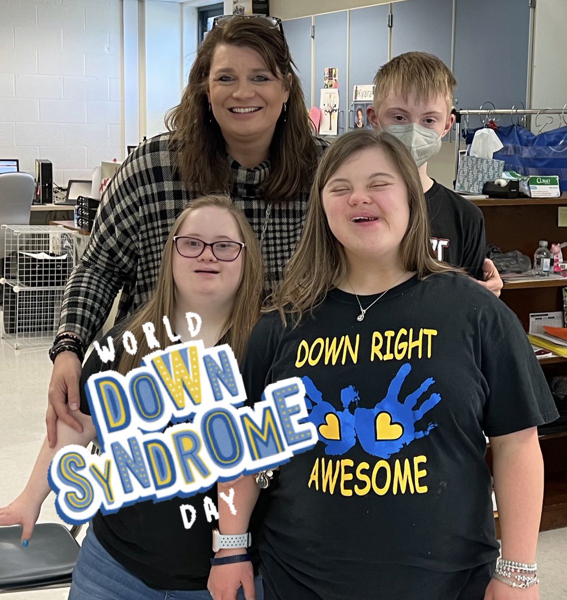DeniseLeigh11's tweet photo. I feel blessed to be part of their world. @McGuffeyHS #abilitiesoverdisabilities #WorldDownSyndromeDay #RockYourSocks https://t.co/h3b67Q0Ym7