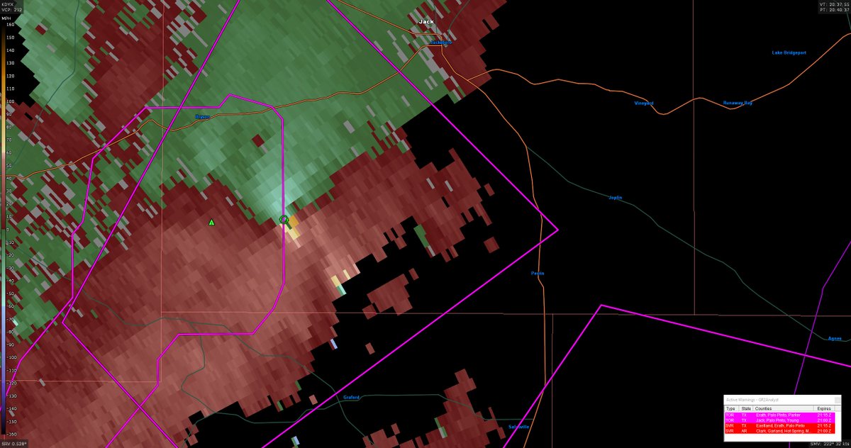 Strong couplet w/ a possible #tornado on the ground heading towards Jacksboro #Texas Even though you are not directly in the warning polygon, you will likely start wanting to prepare your tornado precautions now #severewx #severeweather #wx #txwx