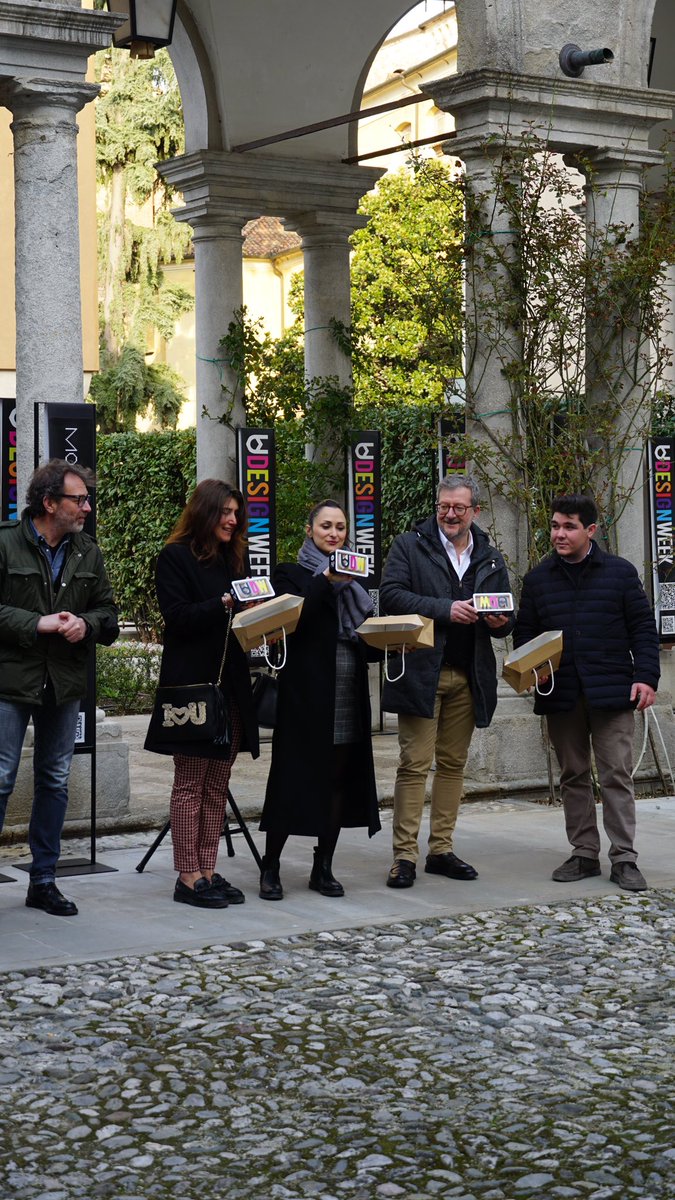 MuDeFri's tweet photo. 🏆Eljesa Gijonku con #Livoni1895 e @HotelSuiteInn per il progetto “Vetrina Architettonica” si aggiudica il Premio della Giuria Popolare🏆 #udinedesignweek22 #art #21marzo2022 #design #architecture https://t.co/kyu8cXAPNB