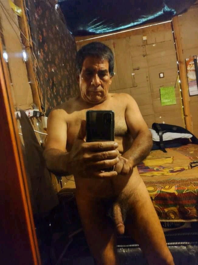 Tulio82856760's tweet photo. Que opinan sobre este abuelito https://t.co/F6cLGzRs1C