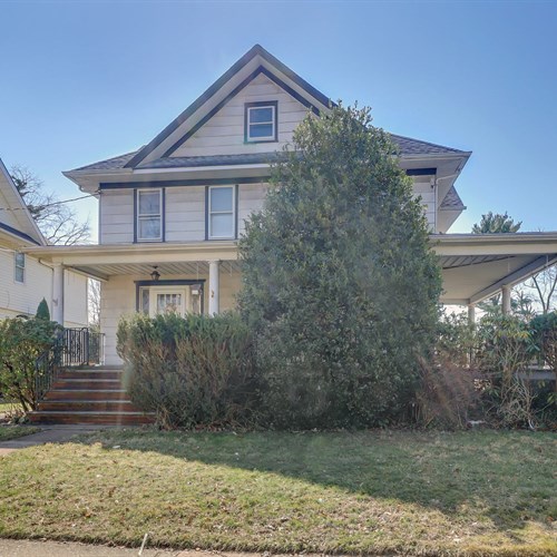 CocciaRealty's tweet photo. JUST LISTED and OPEN HOUSE!
Saturday, 3/26 - 1 - 3 pm 

44 E. Broad St., Bergenfield, NJ
Home Listed for $449,000
Listing Agent - Kenneth Egbert - 201-281-4684

For more details: https://t.co/1WRUKnO6YZ 
#CocciaRealty #RealEstate #NJ #OpenHouse #Bergenfield https://t.co/Ycz7TP4DJn