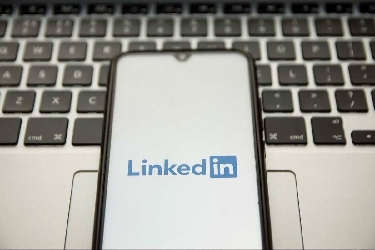 SO_pr's tweet photo. Improve your LinkedIn profile’s potential with these 5 fixes  #biz #iabc #SOuseful  https://t.co/gau1zx9pXq https://t.co/aMmtYjbzY3