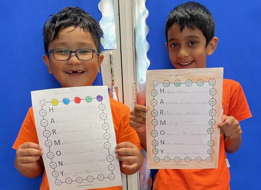 Helping Others, Celebrating Australia as our country, Being kind &amp; caring to all, are wonderful values to celebrate for Harmony Week. Thank you Year 2 for reminding us of these special qualities we share #LoveWhereYouLearn #HarmonyDay <a href="/janholt07/">Jan Holt</a> <a href="/maraudovicic/">MLeeson</a>
