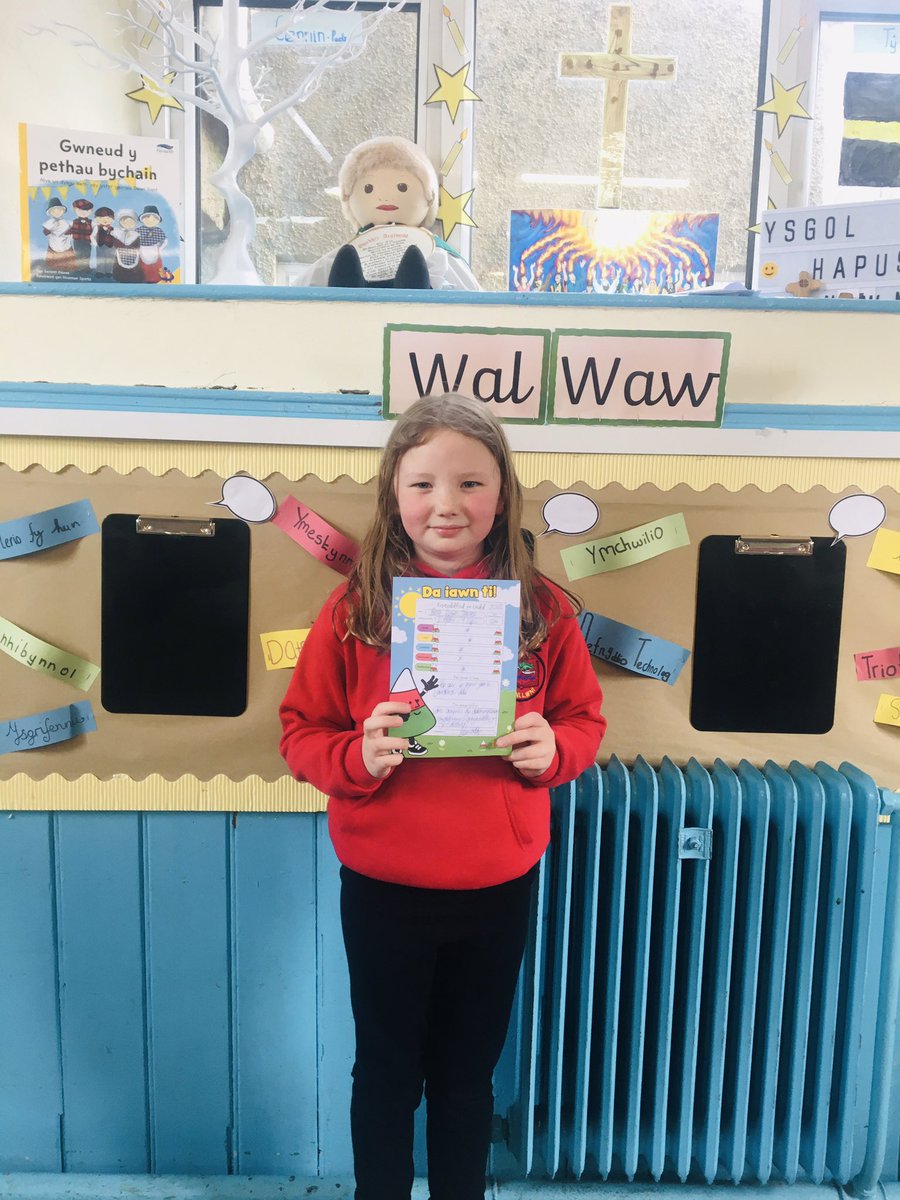ysgllanllwni's tweet photo. Eisteddfod Cylch Llambed a Gŵyl Offerynnol. Da iawn i bawb am gystadlu! 👏🏻 🎹 🎤 🎵 🎶 #urddllanllwni #siarteriaithllanllwni #ymaacacwllanllwni #cericreadigolllanllwni #hedyddhyderusllanllwni #urdd https://t.co/858D5YVXgx