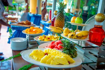 GolfCourseHotel's tweet photo. As the best meetings host in town, we ensure all your attendees are served to a full course breakfast at the most tranquil place.
#Golfcourse #Hotels #Bigbreakfasts #Meetings #Bamboo #Terrace https://t.co/E8mJhZaBdL