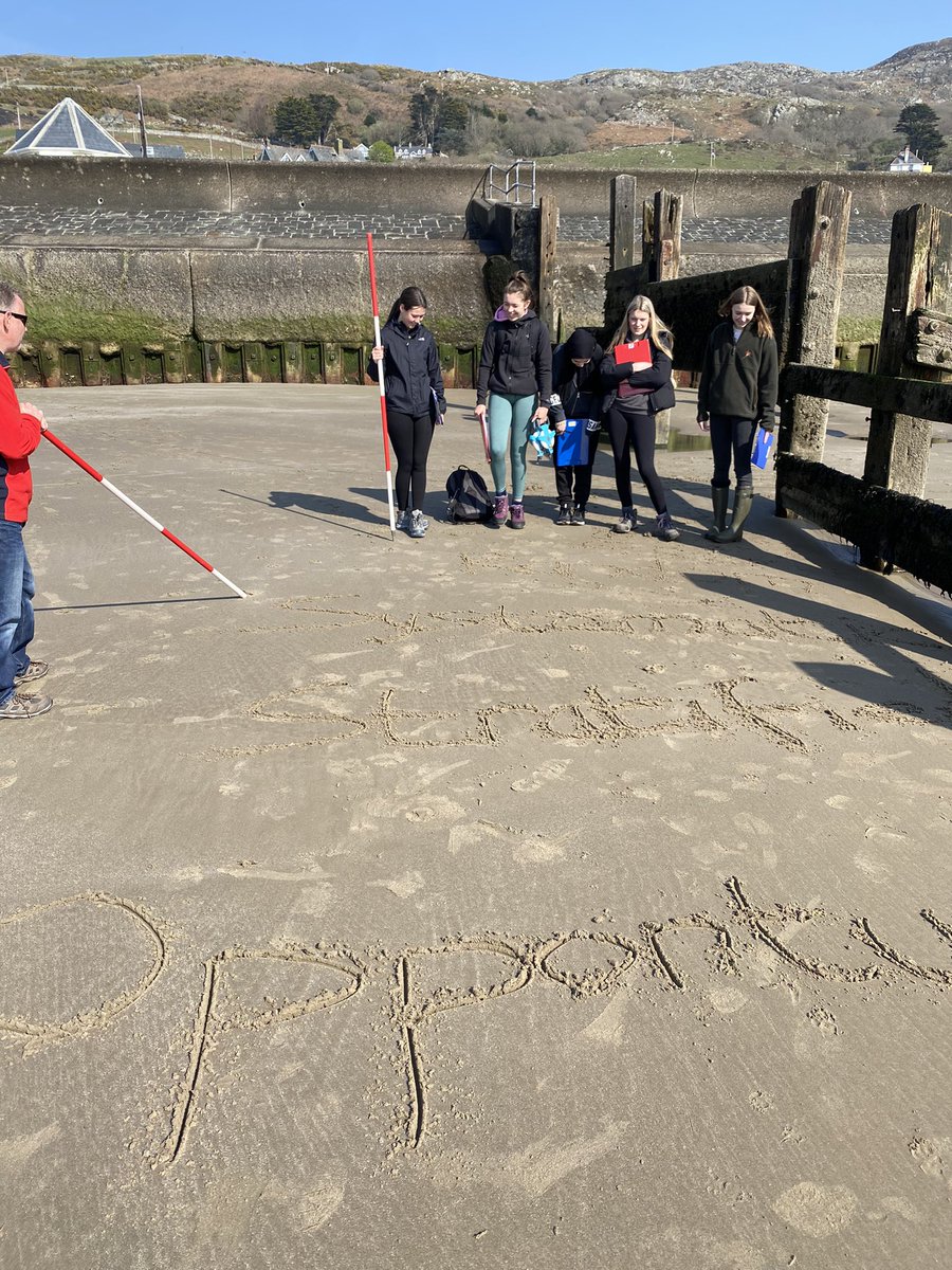 SandHighGeog's tweet photo. The year 12 geographers have made a brilliant start to their 3 day field work. Working hard as a team all day, including cooking tea and doing the dishes! #geography  #NEA #team https://t.co/bSqcCbd8el