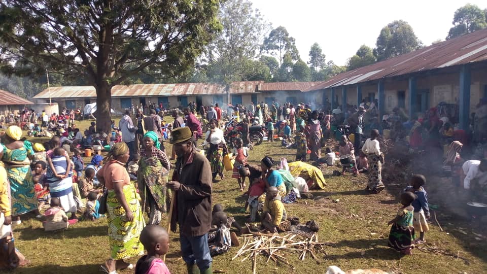 UgandaRedCross's tweet photo. #DRCongo Refugees at Bunagana, camping at Bunagana Primary School ahead of relocation excercise. #Populationmovement
@IFRCAfrica @ifrc https://t.co/oYUP0dphiF