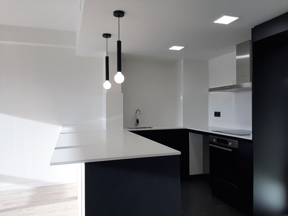 Fesclat's tweet photo. Magnífic pis d'obra nova en lloguer a Martorell. Molt assolellat i ben situat! 🏡👌🤩
PREU: 800€/mes (ref. 402) https://t.co/mbChHlvCmr