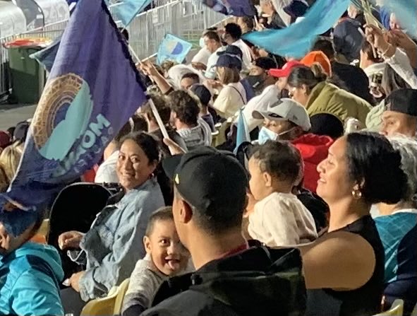 tmurphyNZ's tweet photo. This young guy liked that Moana P try. #MOAv BLU https://t.co/4QLwKgWjBN