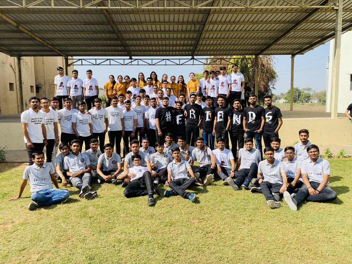 KaushalVimalbh1's tweet photo. #smccollegeofdairyscience
#anand
#familysince61 https://t.co/2rULt1jFgR