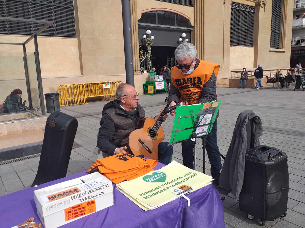 catalunya_marea's tweet photo. #NoPactoToledo TARRAGONA @MareaTarragona Pl. Corsini todos los LUNES. #IPCreal no 2,5% aplicado. IPC interanual 2021=5,5%. Trabajador/a a ti también te timan. 👇 https://t.co/ONEQk4Qh3Q