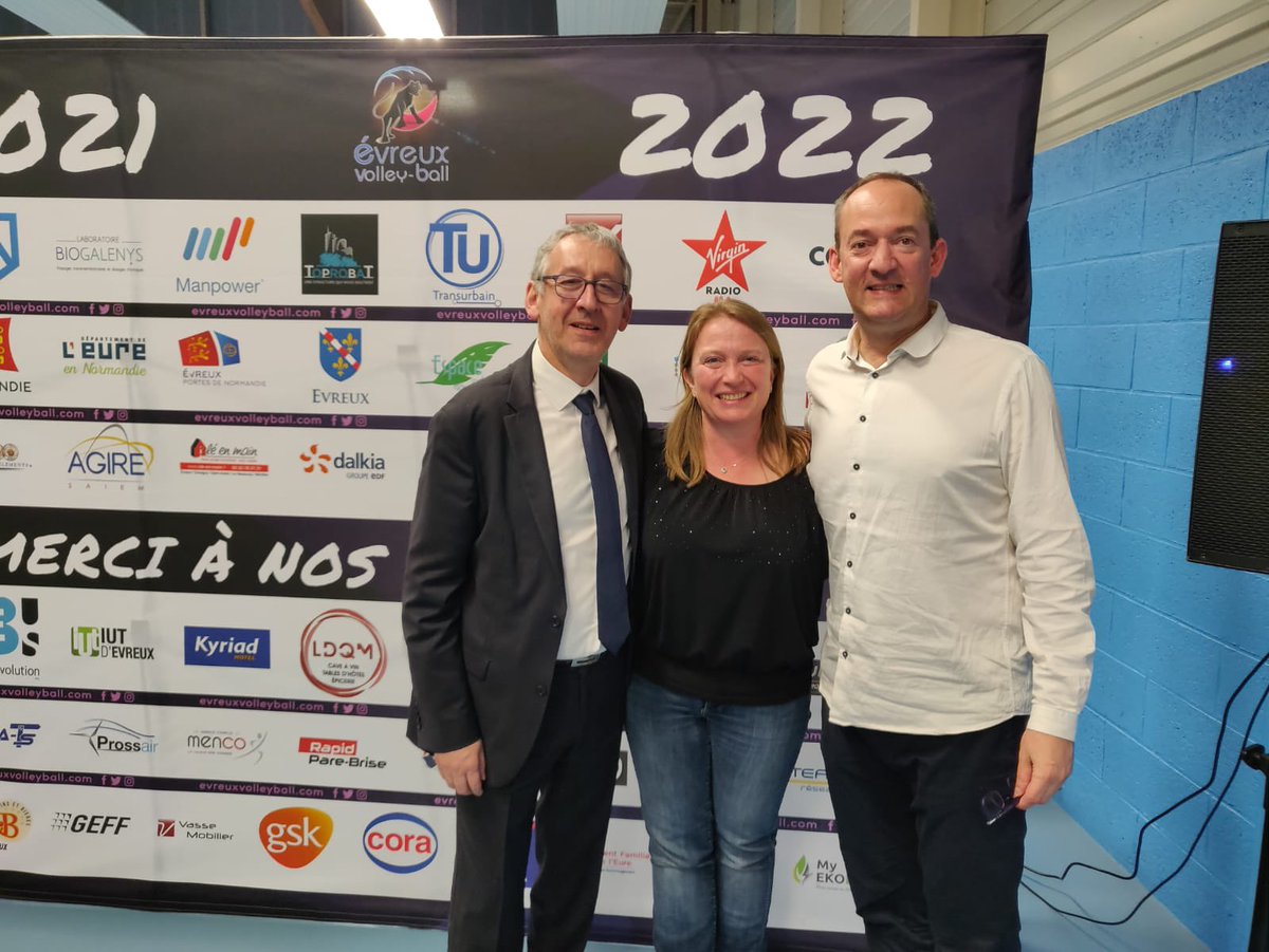 Heureux d'avoir assisté au dernier match de la saison pour l'EVB!
Saison courageuse, pleine de promesses pour continuer à avancer et repartir fort l'an prochain!
#fierdetreeurois