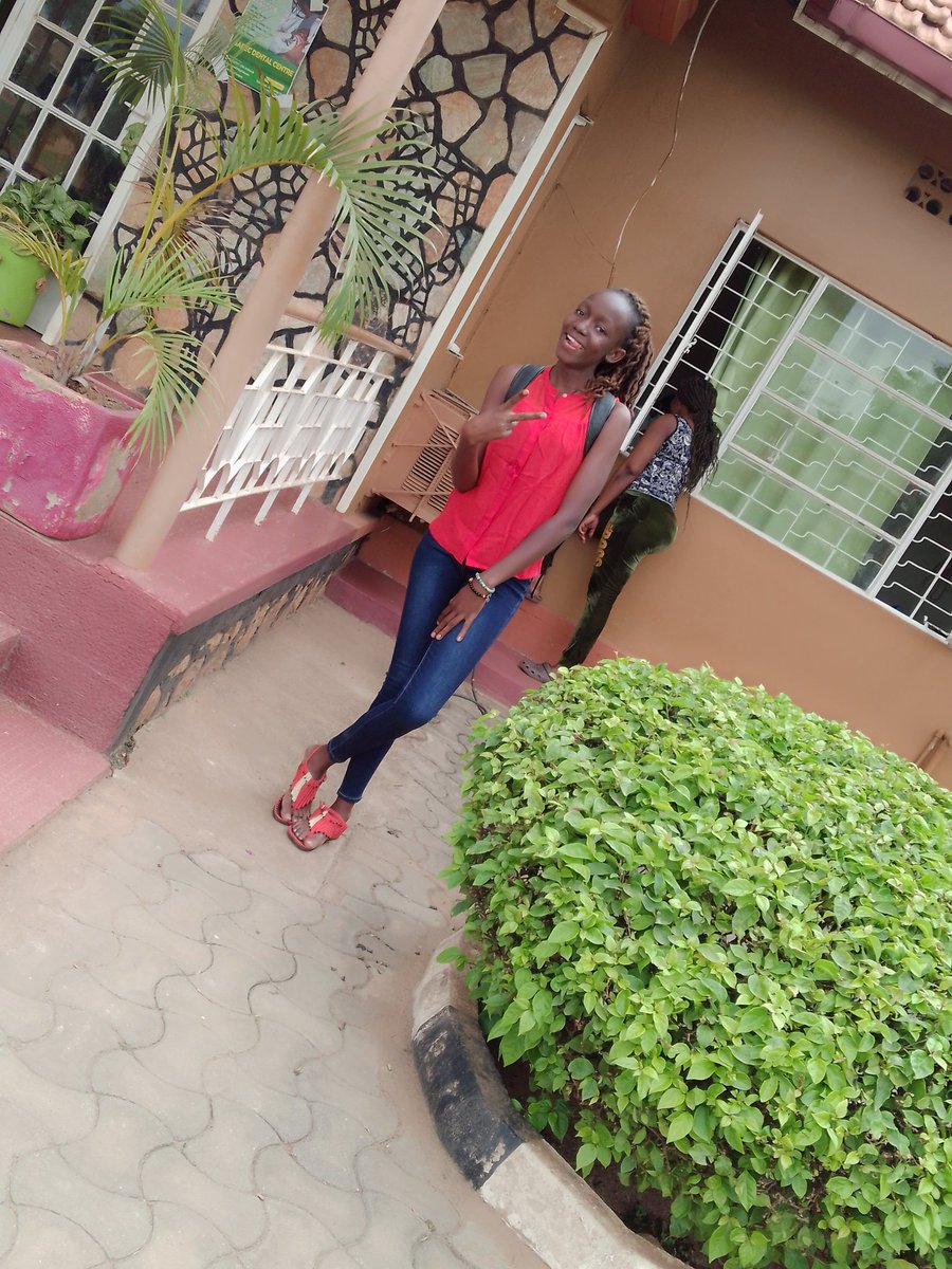 JoanMugena's tweet photo. But we wanted t be some body with bigger money #comeseewe
#Majje https://t.co/N7sdsvZVBR
