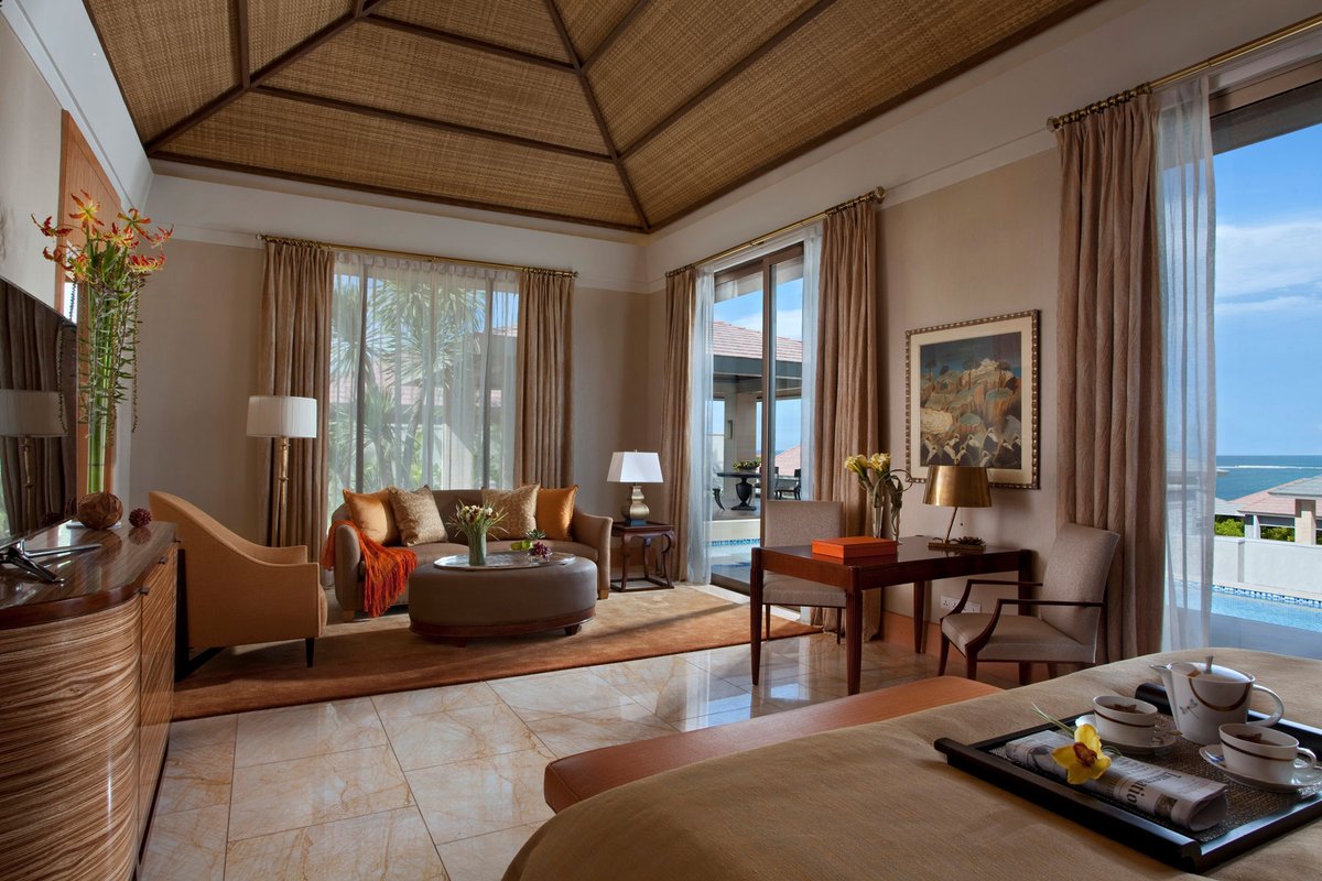 Pack your bags and get ready to touch down at the shores of Bali! At the Mulia Villas, jet lag is never an issue when you get to spend your first few days relaxing in this luxurious abode! #EscapetoMulia

Find out more on our website or contact us at reservation@themulia.com