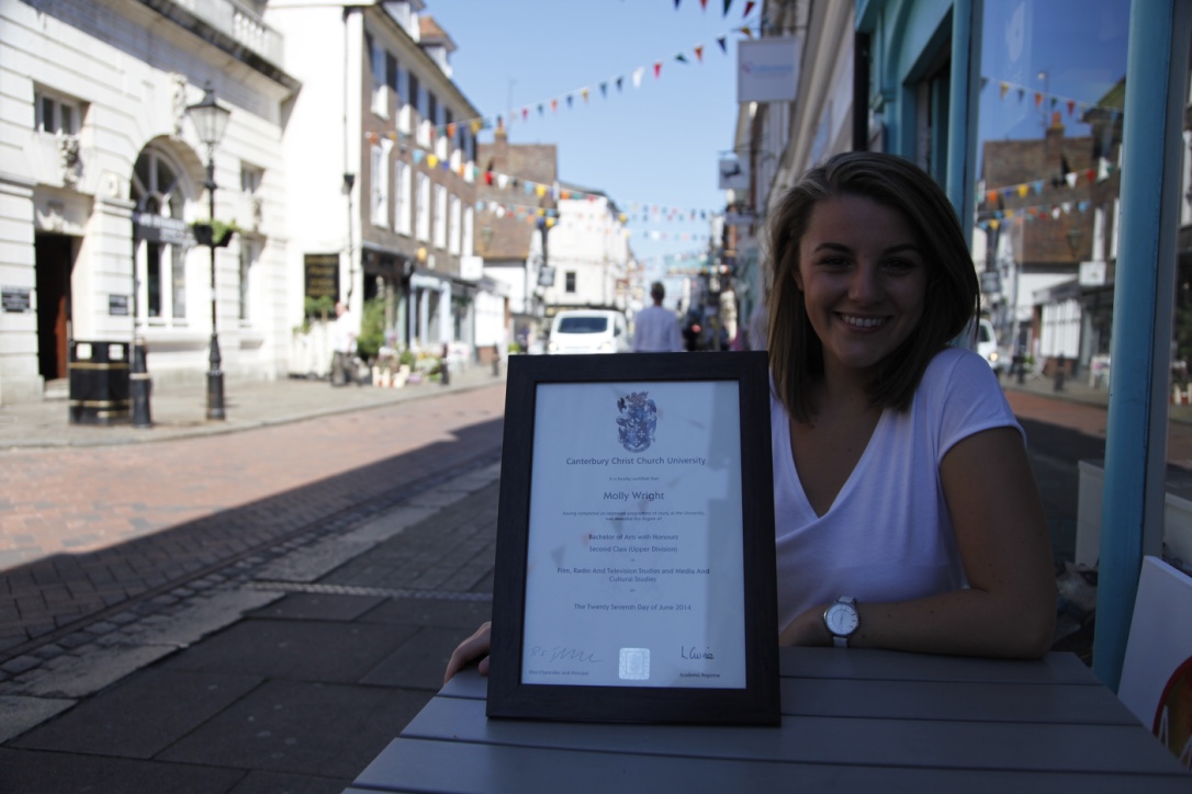 Molly Moodle 🍊 tweet media