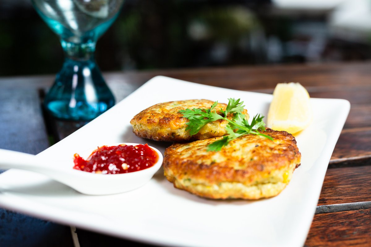 Brighten up your Tuesday with our fresh &amp; colorful 'Golden Sweet Corn Fritters' perfectly complemented by our house-made chilli jam.
Book your table via the link in the bio.