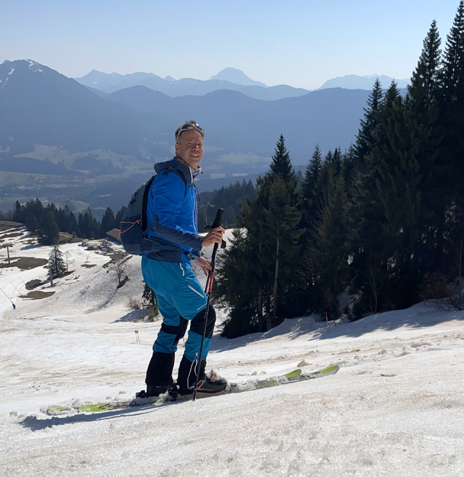 Bergreport's tweet photo. Die Lifte haben seit Sonntagabend geschlossen, aber für Skitourengeher geht`s am #Brauneck noch prima.
https://t.co/J7aNacuPiP https://t.co/ZVUBKx1HMQ