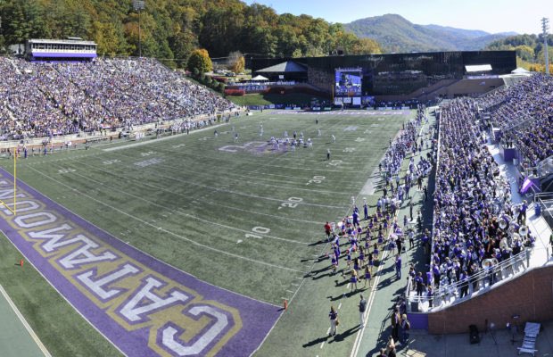 HunterSatterfi3's tweet photo. I will be at Western Carolina on April 2nd🖤
@CatamountsFB @CoachWellsWCU https://t.co/BweqFztWF6