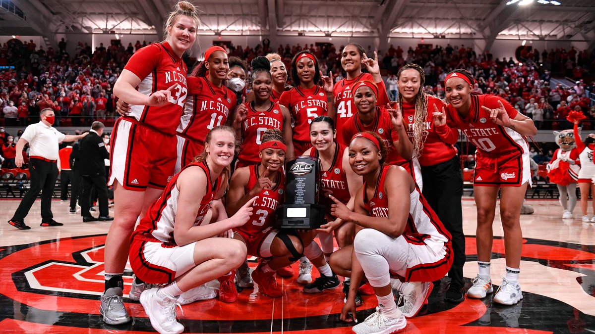 🚨RETWEET IF YOU ARE AS PROUD OF THIS TEAM AS WE ARE!!!!🚨

An UNBELIEVABLE season. And one that will ALWAYS be remembered!! 

🙌🙌🙌‼️‼️‼️🔥🔥🔥💯💯💯💯🐺🐺🐺🚨🚨🚨‼️‼️‼️🙌🙌🙌🙌