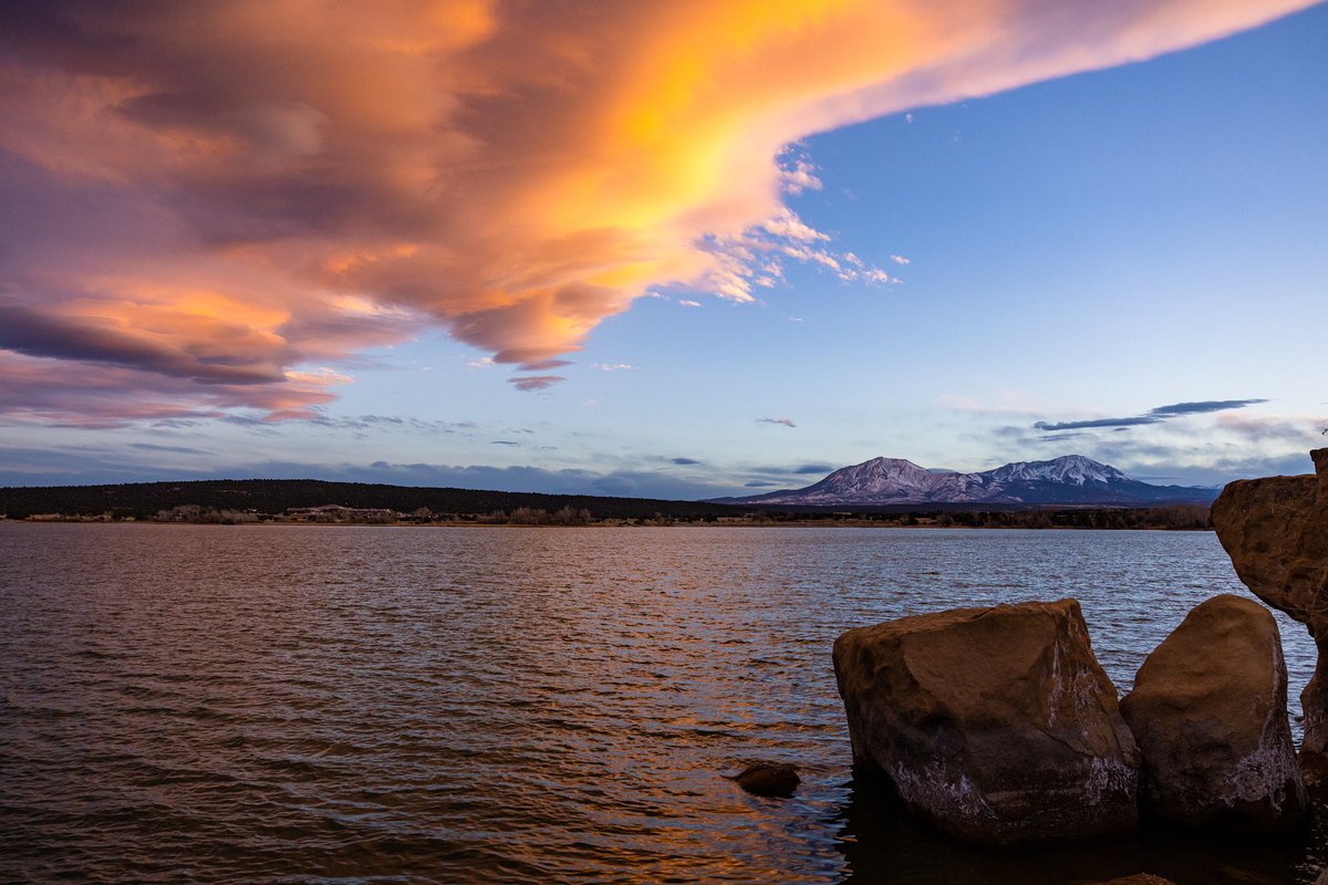 coxitron's tweet photo. Spanish Peaks https://t.co/JH6dfKs1BV